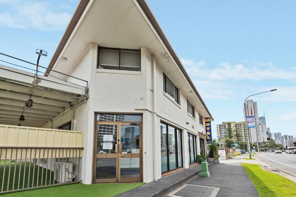 Gold Coast Inn 19/31