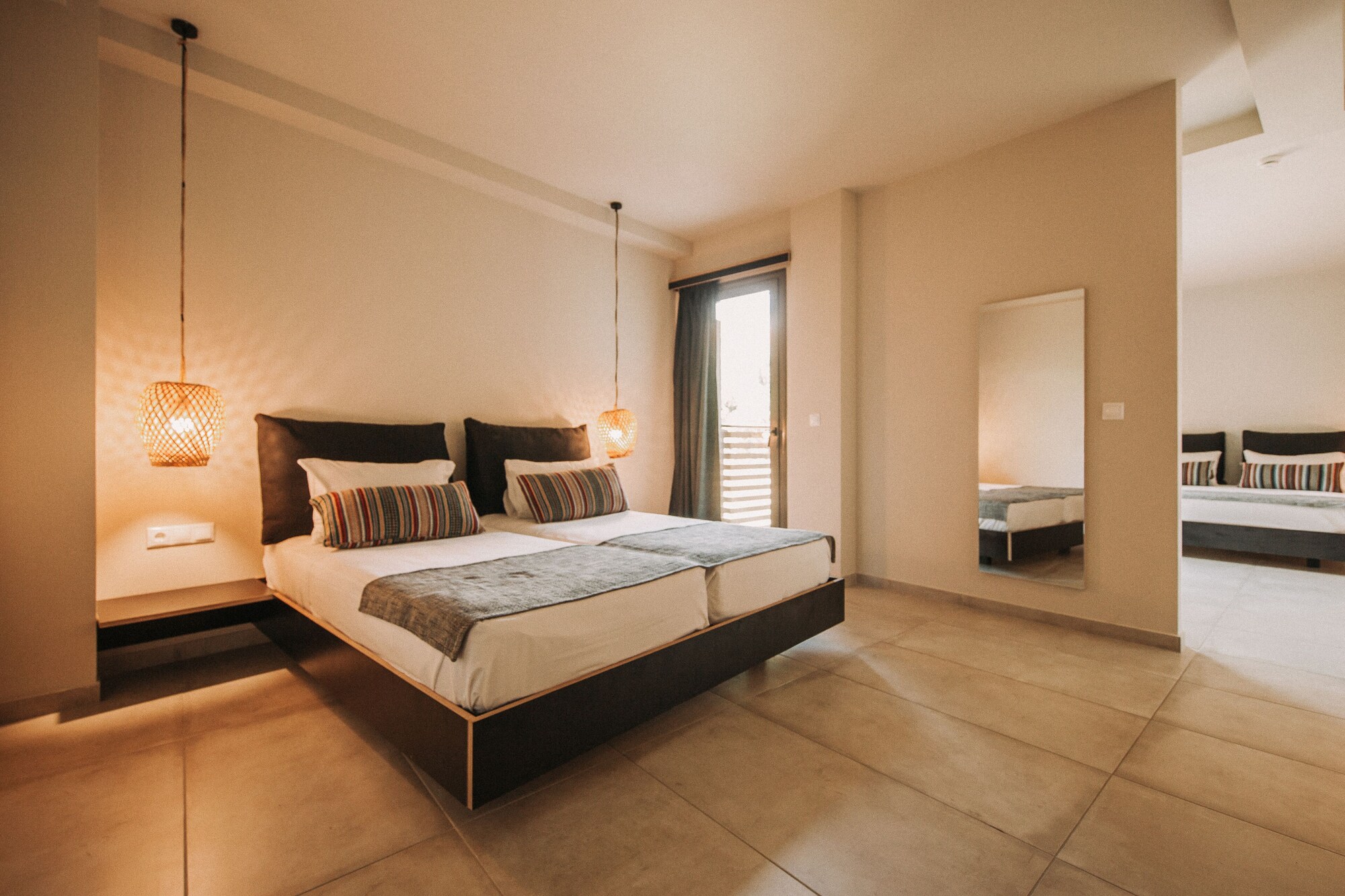 غرفة كبيرة بسرير كوين مع أريكة، Cooks Club Hersonissos - Adults Only 4/10