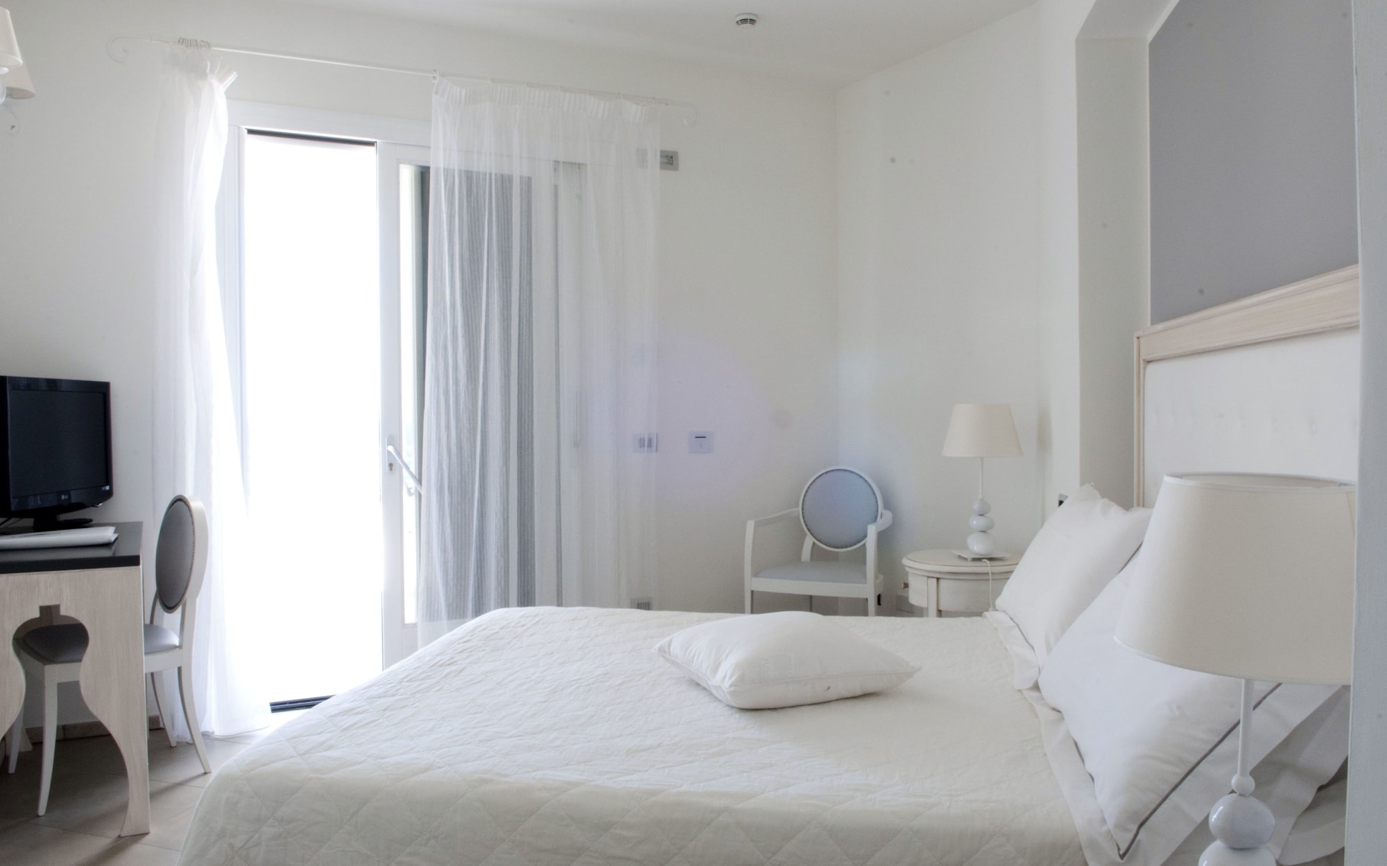 CLASSIC, DOUBLE BED, GARDEN VIEW