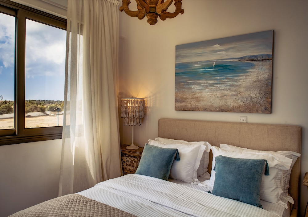 3 BEDROOMS, LUXURY, VILLA, SEA VIEW, PRIVATE POOL
