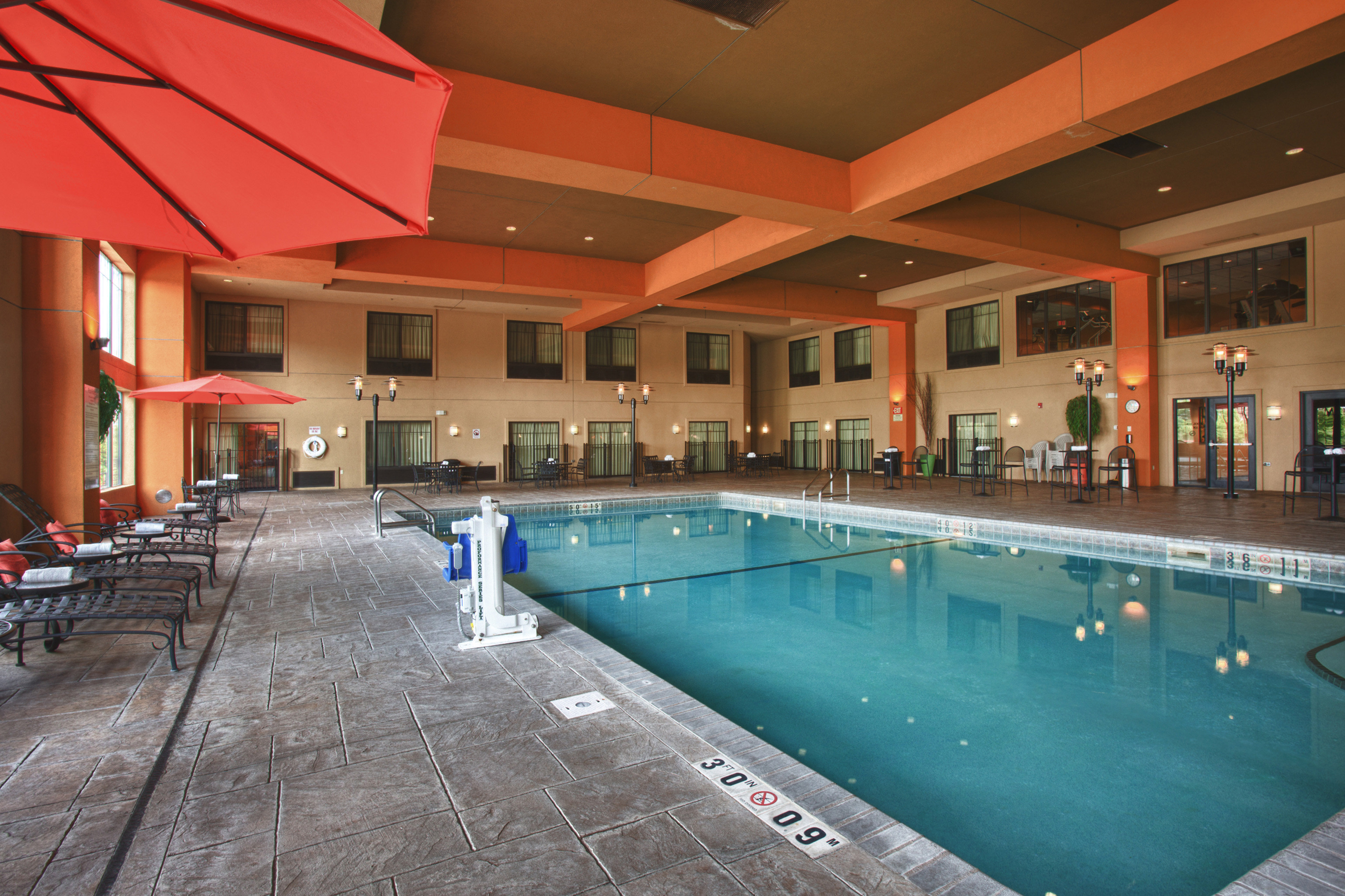 Holiday Inn Hotel Suites St Paul Ne Lake Elmo 77/80
