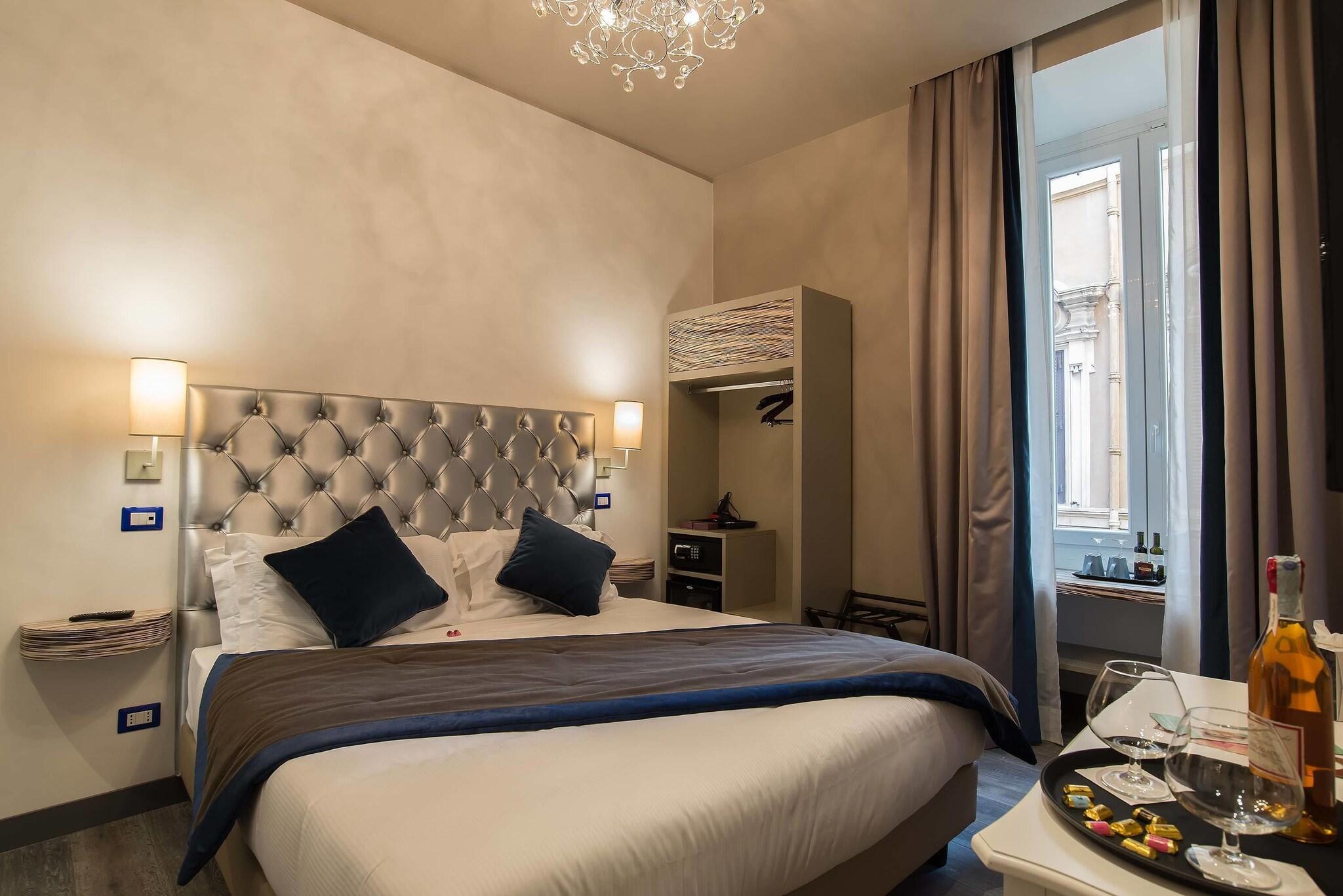 SUPERIOR, QUEEN BED