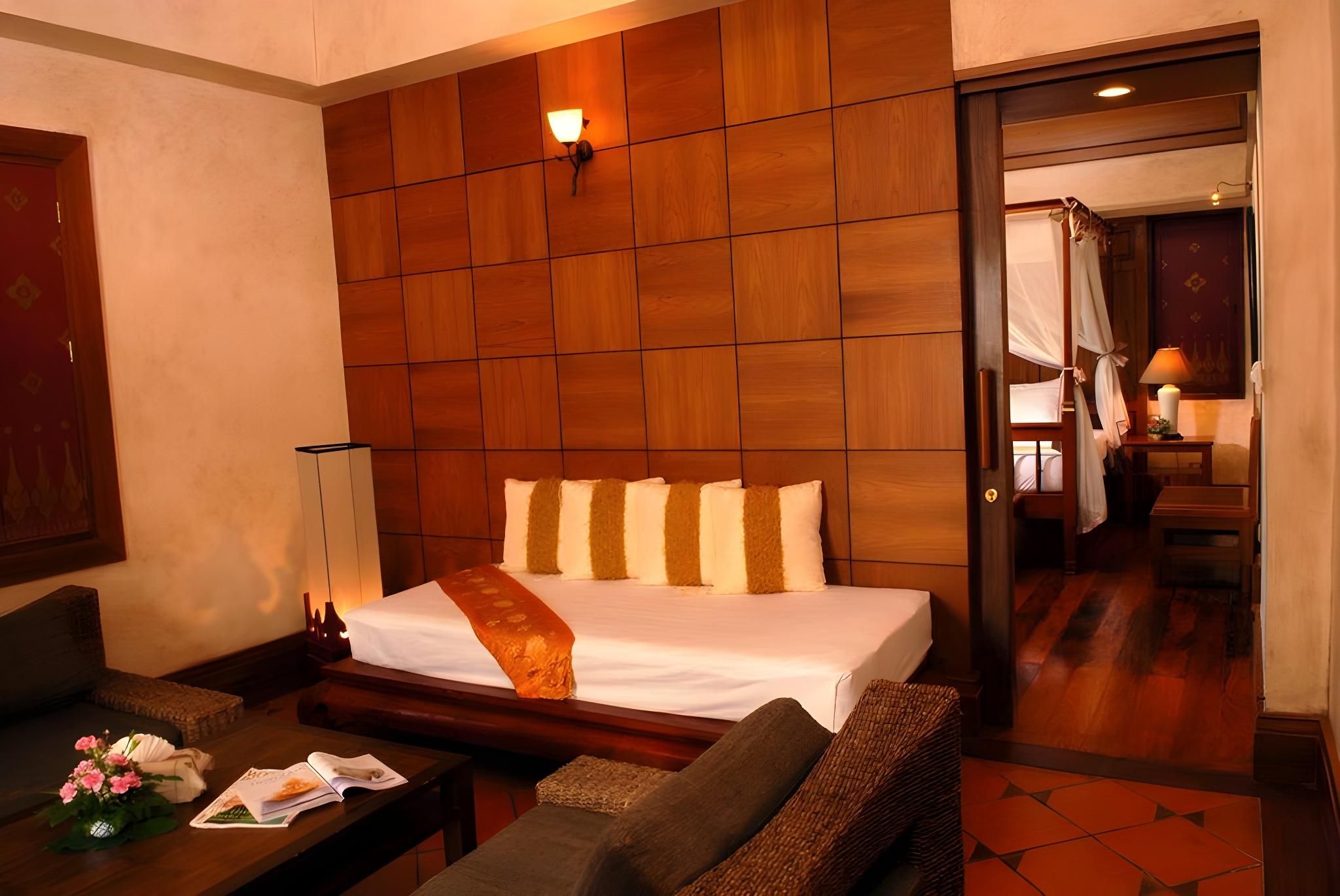 Room, Double and Twin Beds, Suite Building