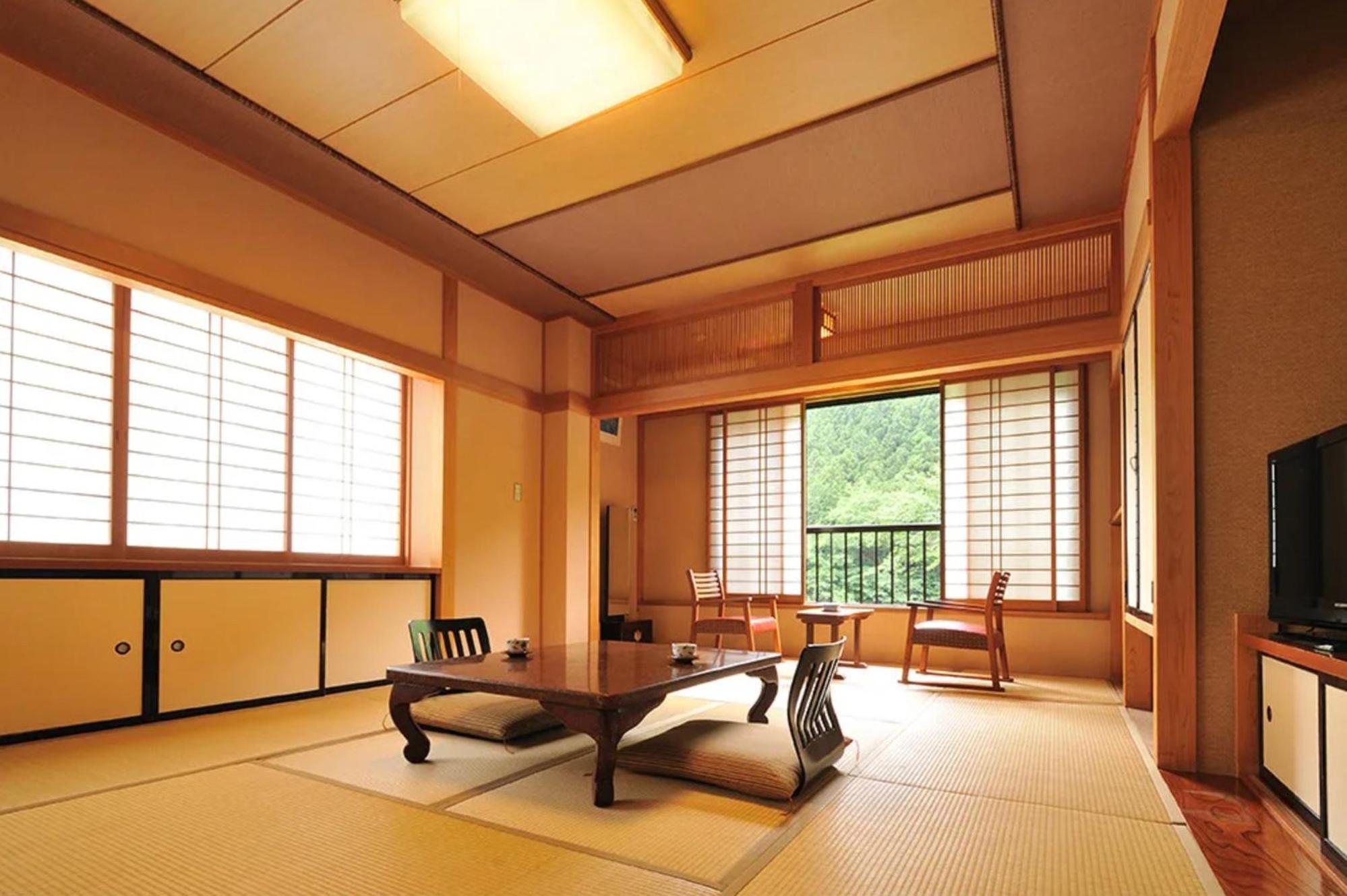 Japanese, Standard, 5 Futon Beds, River View, Unit Bath