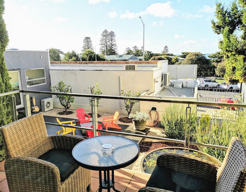 Phoenix Apartments 13/18