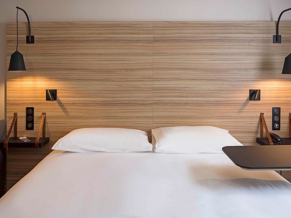 ibis Styles Laval Centre Gare 16/67