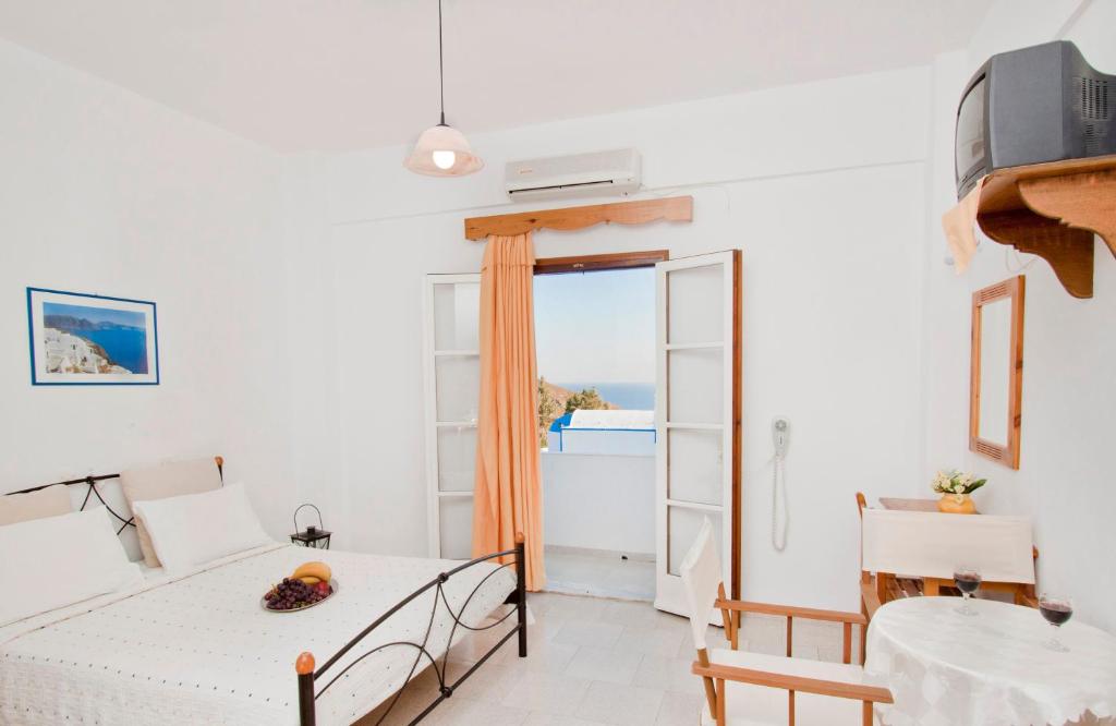 ROOM, DOUBLE BED, GARDEN VIEW