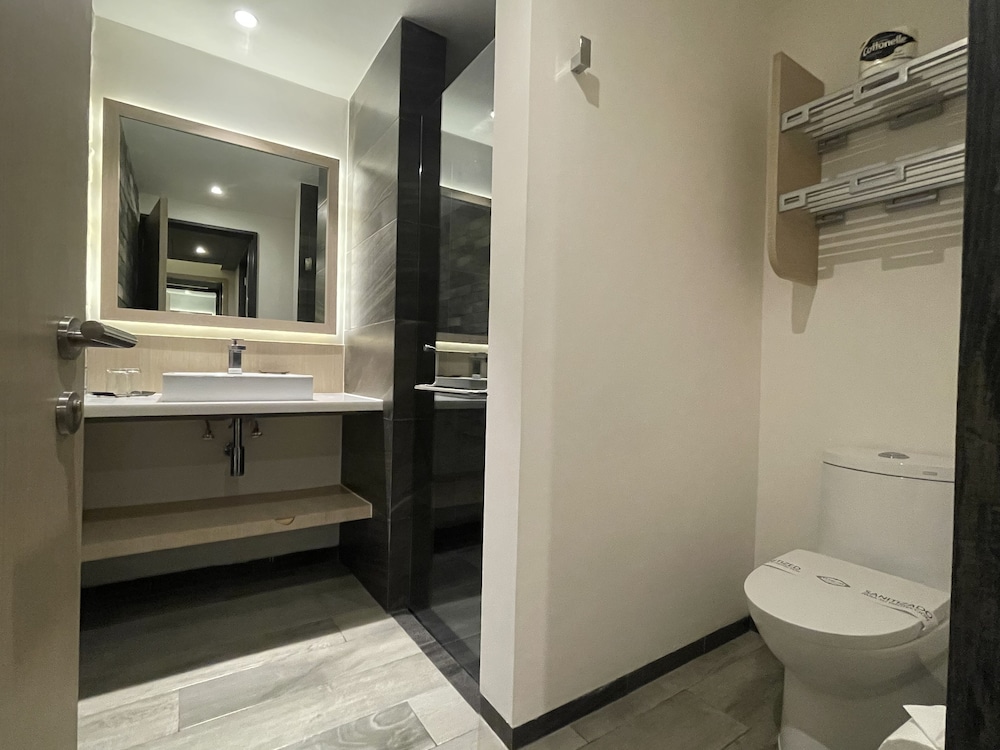 HOTEL PUNTO MX 12/80