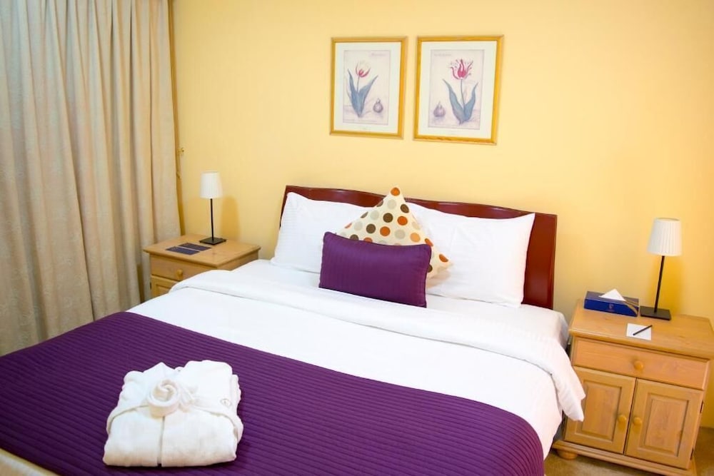 LE ROYAL Express Sharq Hotel 10/25