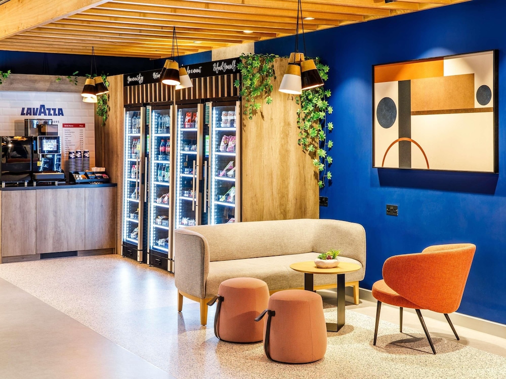 ibis budget Manchester Airport 26/48