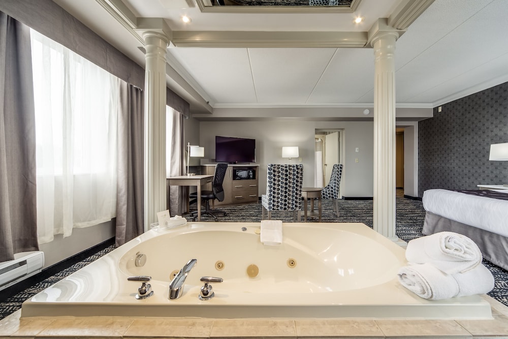 Monte Carlo Inn Brampton Suites 26/54