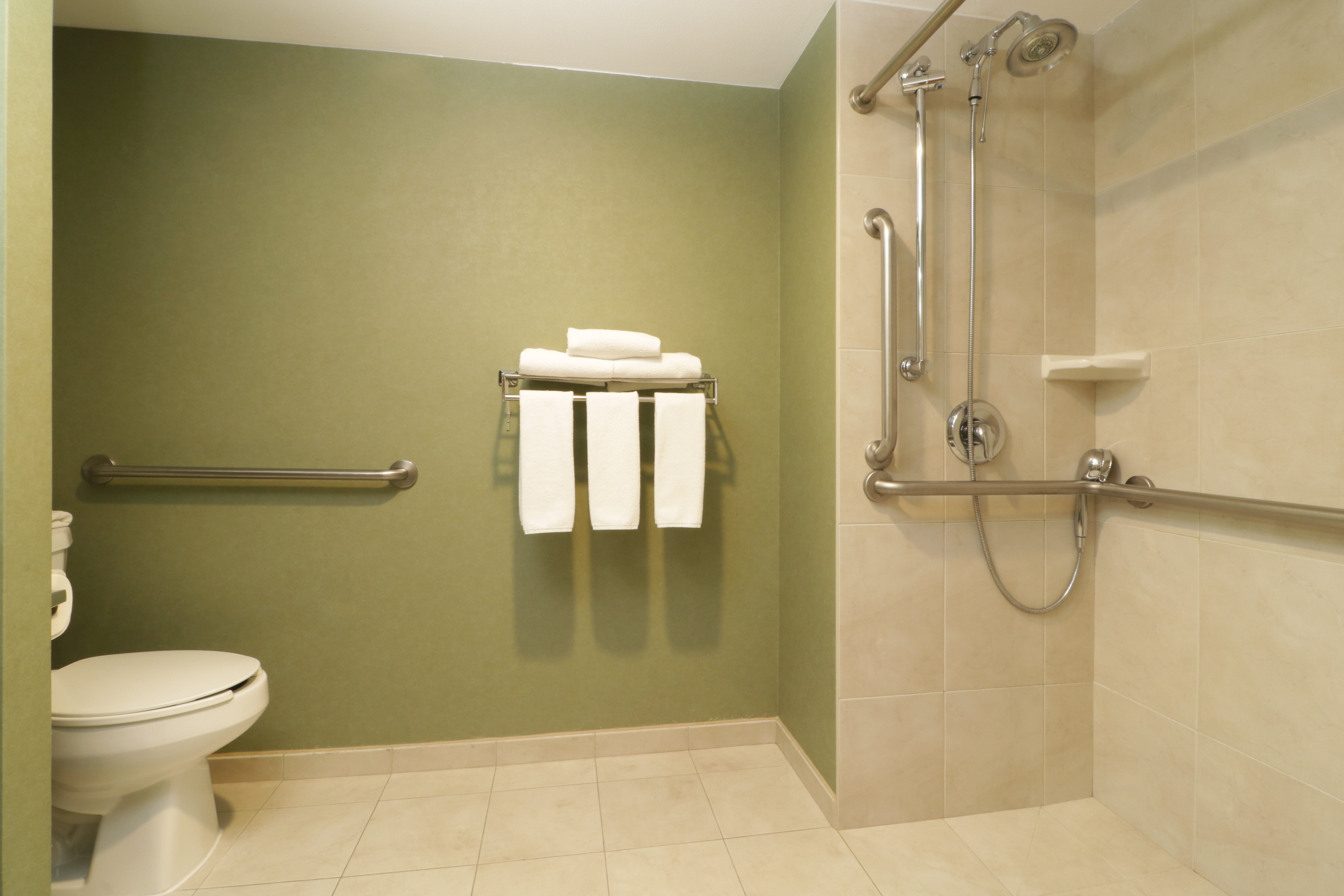 Holiday Inn Express And Suites Monterrey Aeropuerto 75/78