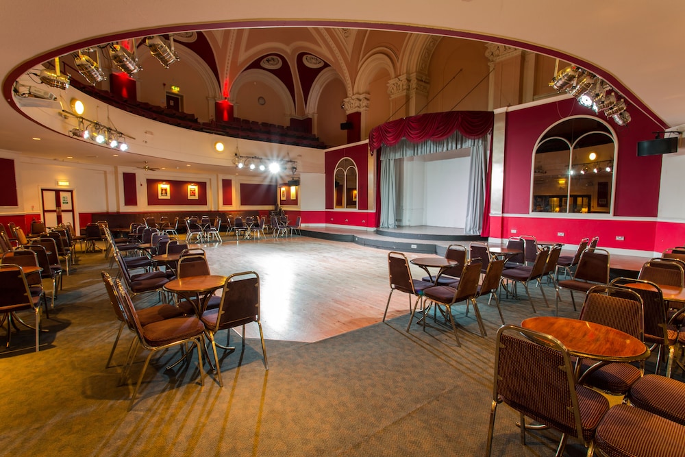 Grand Hotel Scarborough 46/72