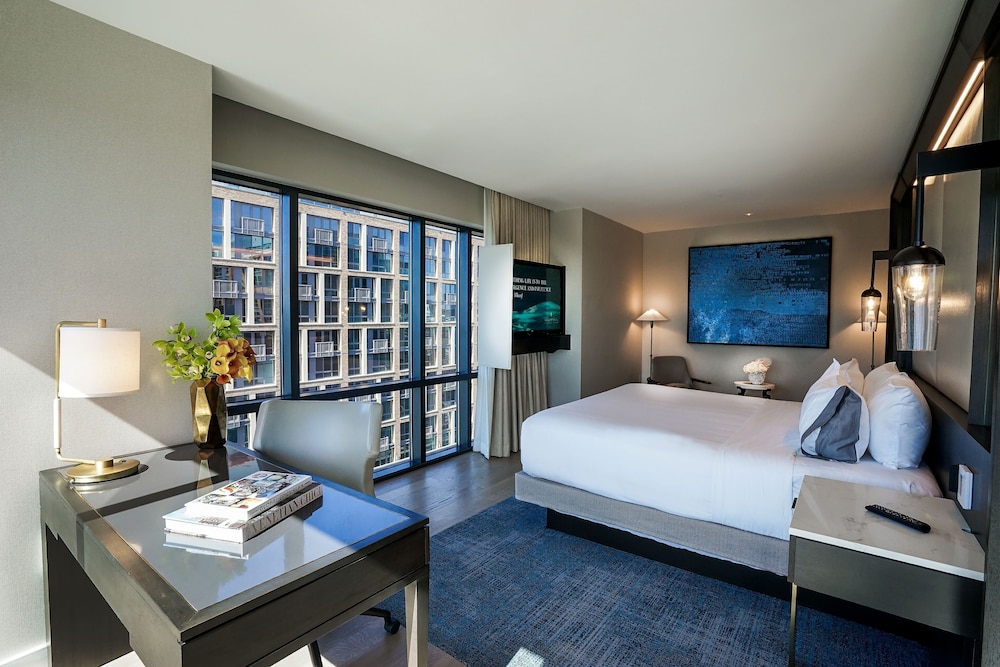 Water, Suite, King Bed، InterContinental Washington D.C. - The Wharf, an IHG Hotel 2/4