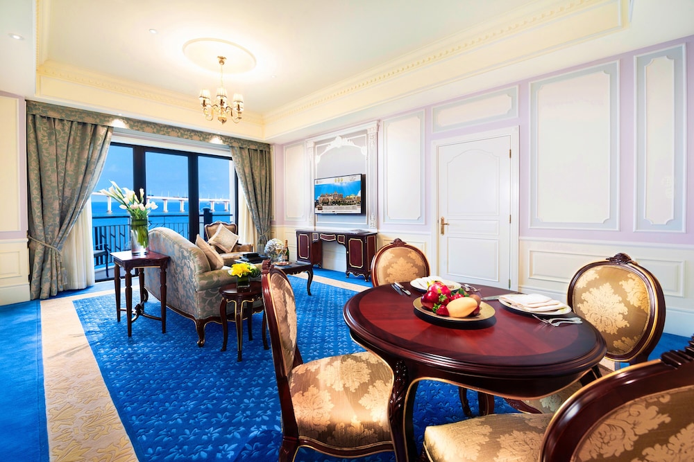 Legend Palace Hotel 48/66