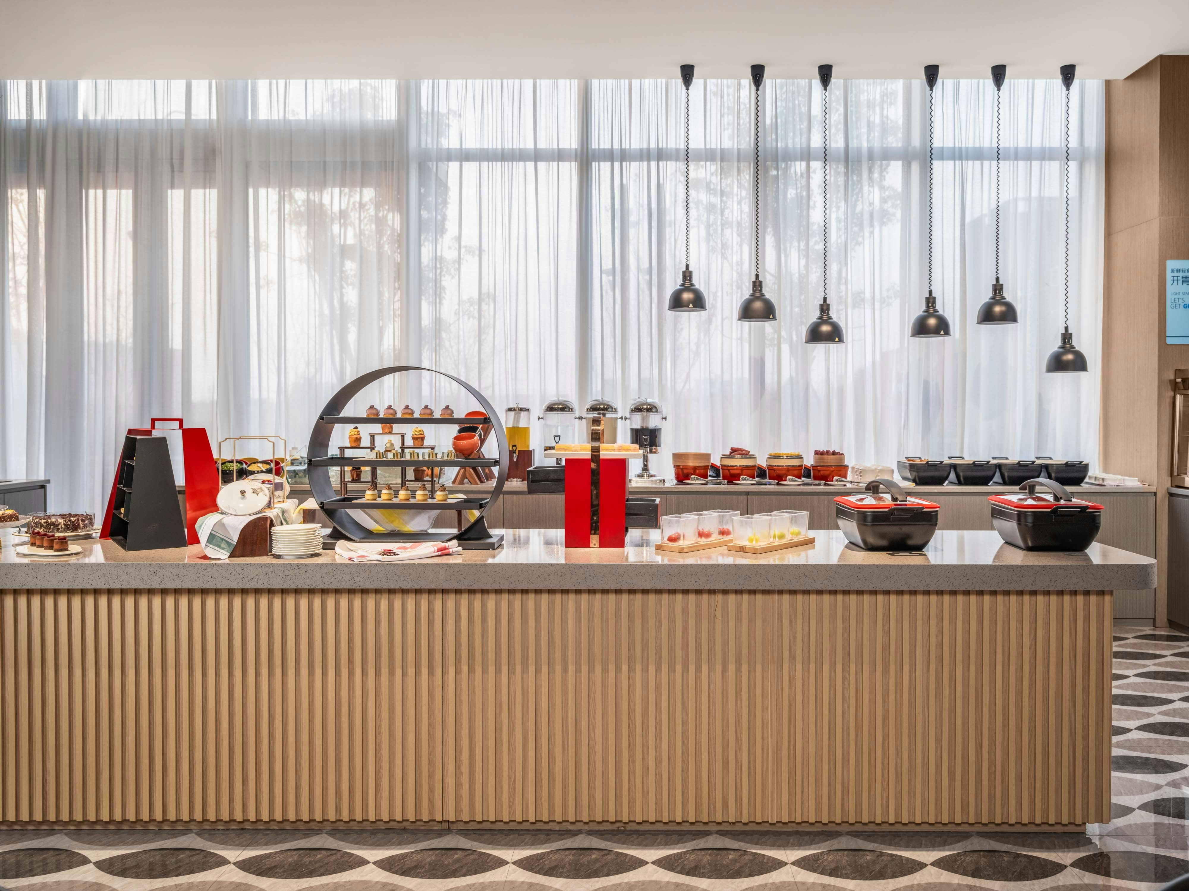 Holiday Inn Express Taizhou Toumen Port 7/43