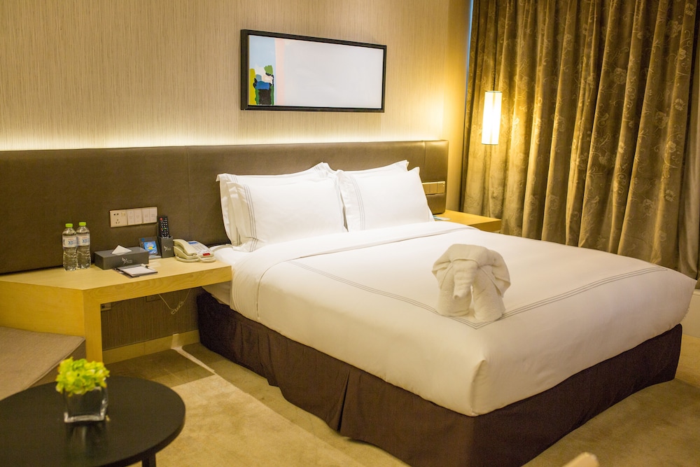 Skytel Hotel Chengdu 12/65