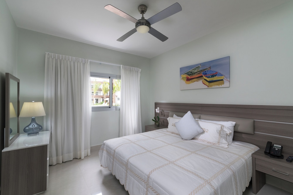 Blue Beach Punta Cana Luxury Resorts 15/47