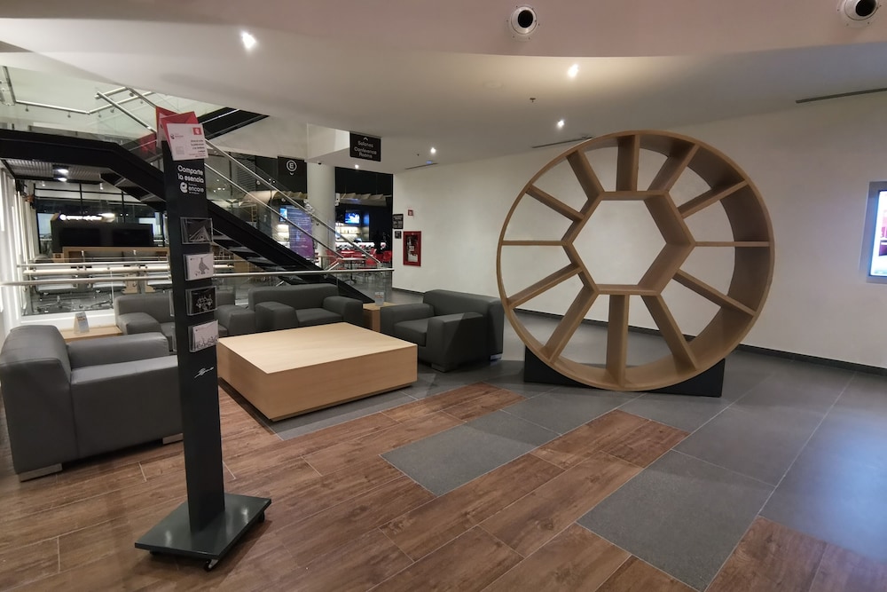 Ramada Encore by Wyndham Guadalajara Aeropuerto 28/48