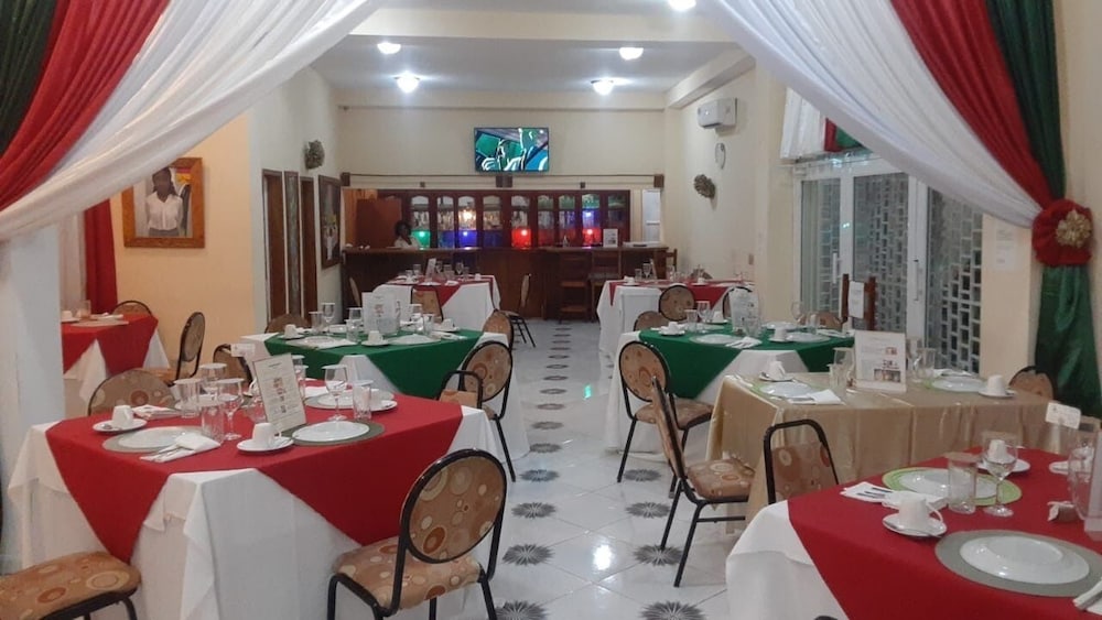 Pc Entreprises Guest House 38/50