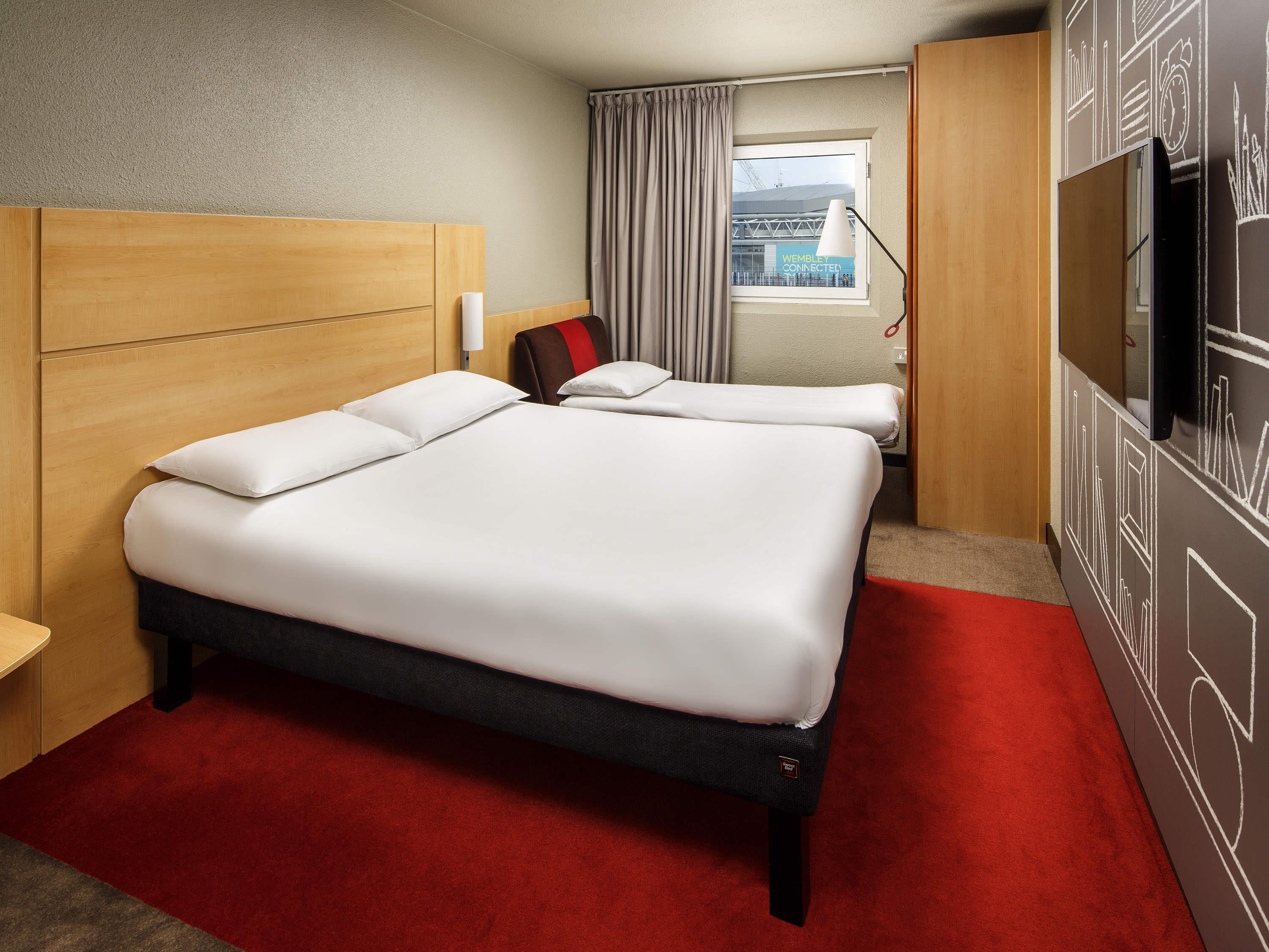 Family, Double Bed, with Extra Bed, ibis London Wembley 4/7