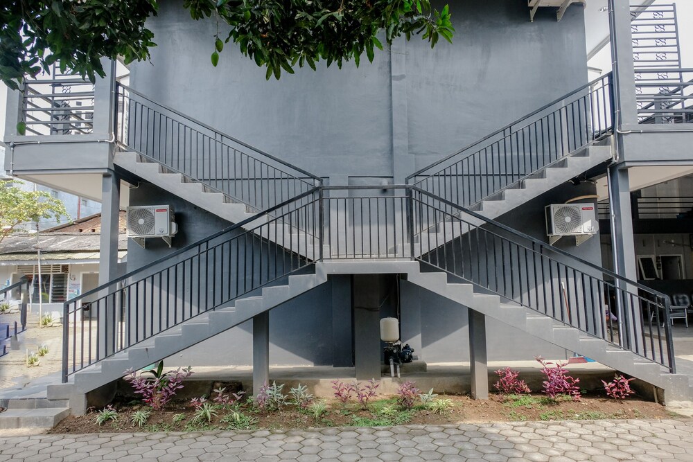 Hotel Super OYO Capital O 1176 J3 Residence Syariah 2/51
