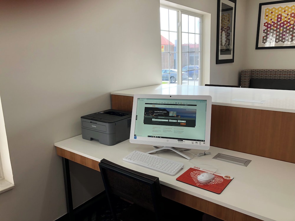 Holiday Inn Express and Suites Harrison an IHG Hotel 27/30