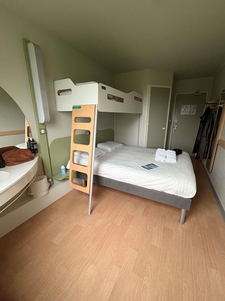 Ibis Budget Granville 16/50