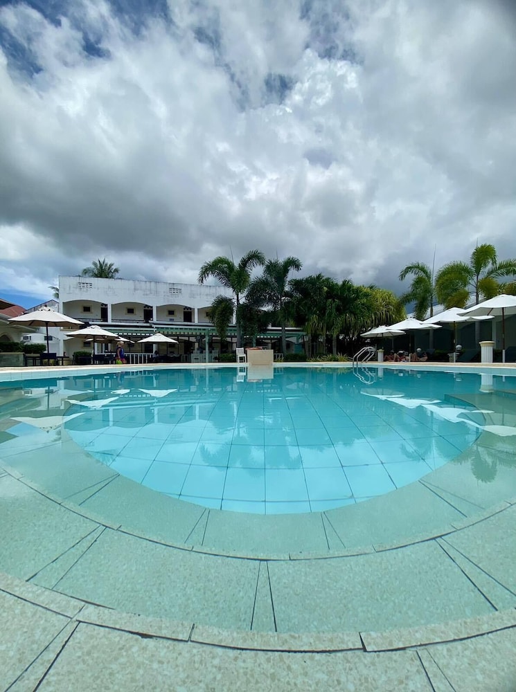 Panglao Regents Park Resort 36/54