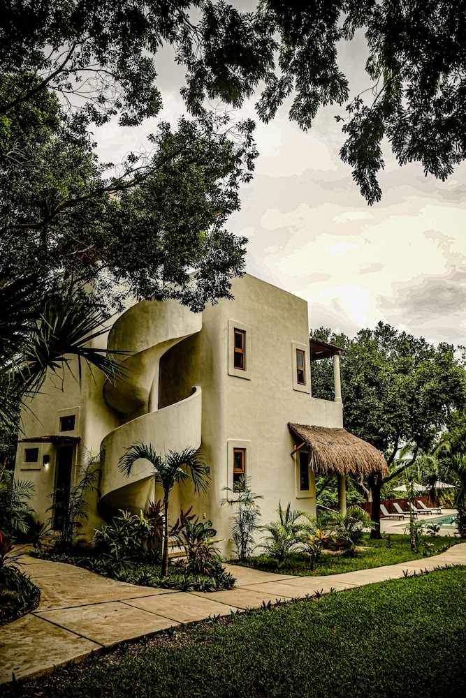 Mi Kasa Tu Kasa Bacalar by Nah Hotels in BACALAR