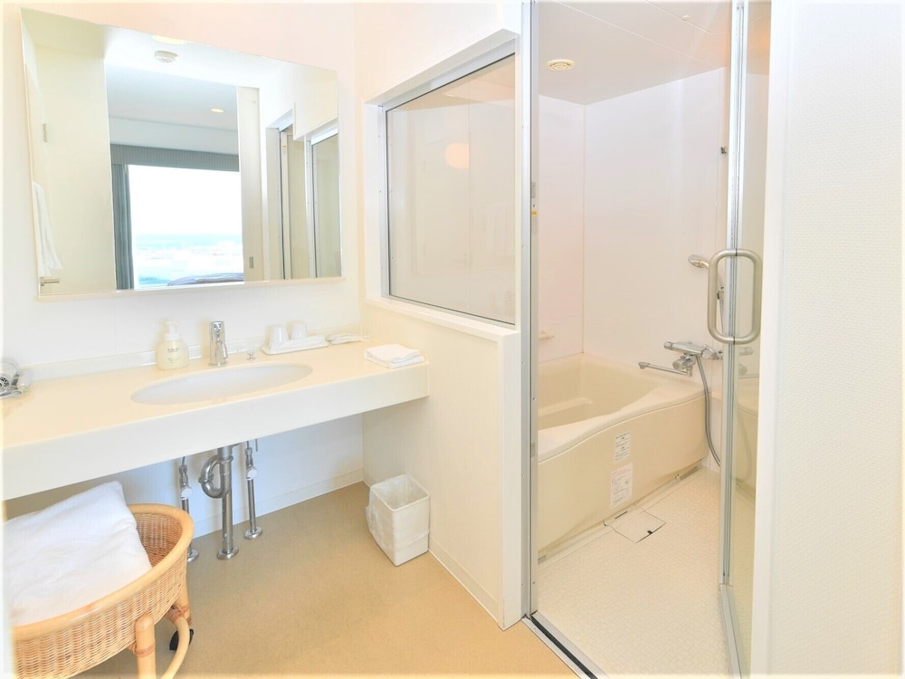J HOTEL Rinku 47/50