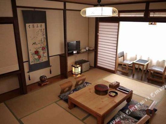 Towadako Yugetsu 14/15
