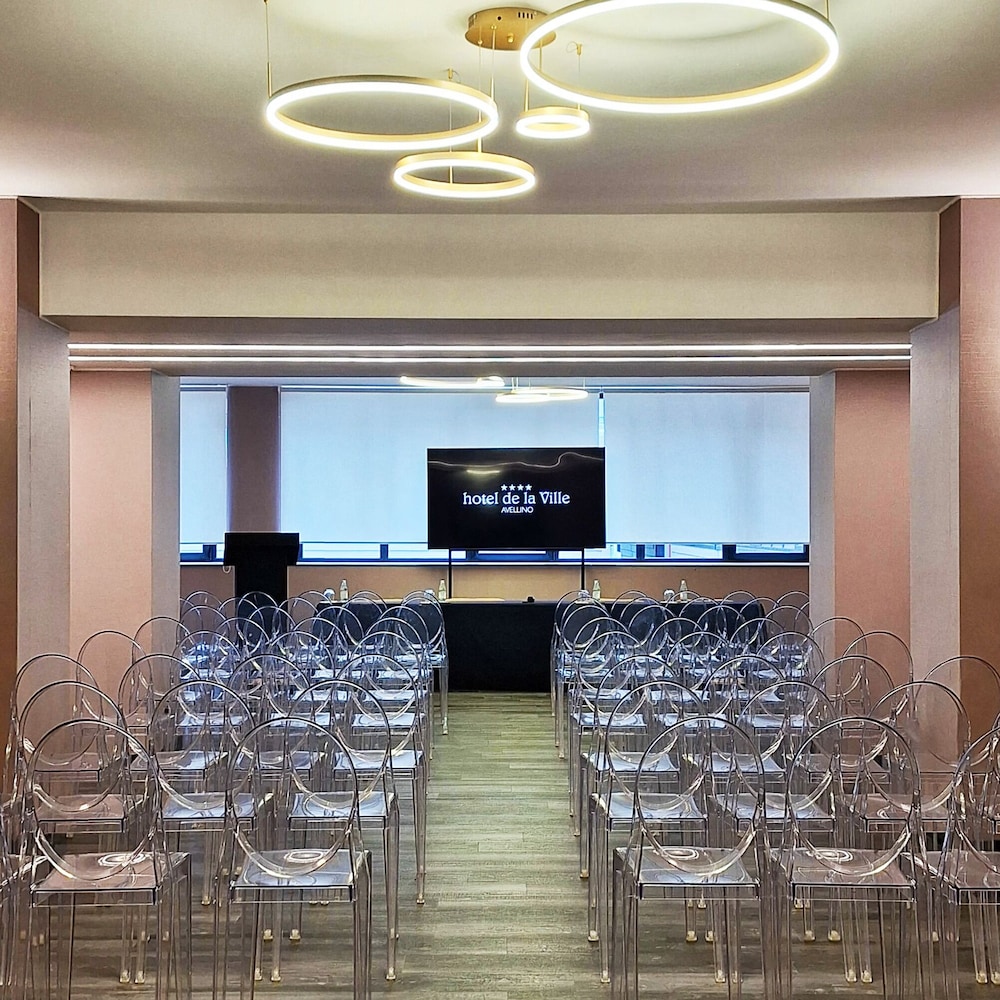 HOTEL DE LA VILLE AVELLINO 40/50