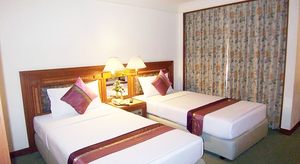 Hansa Jb Hotel 12/50