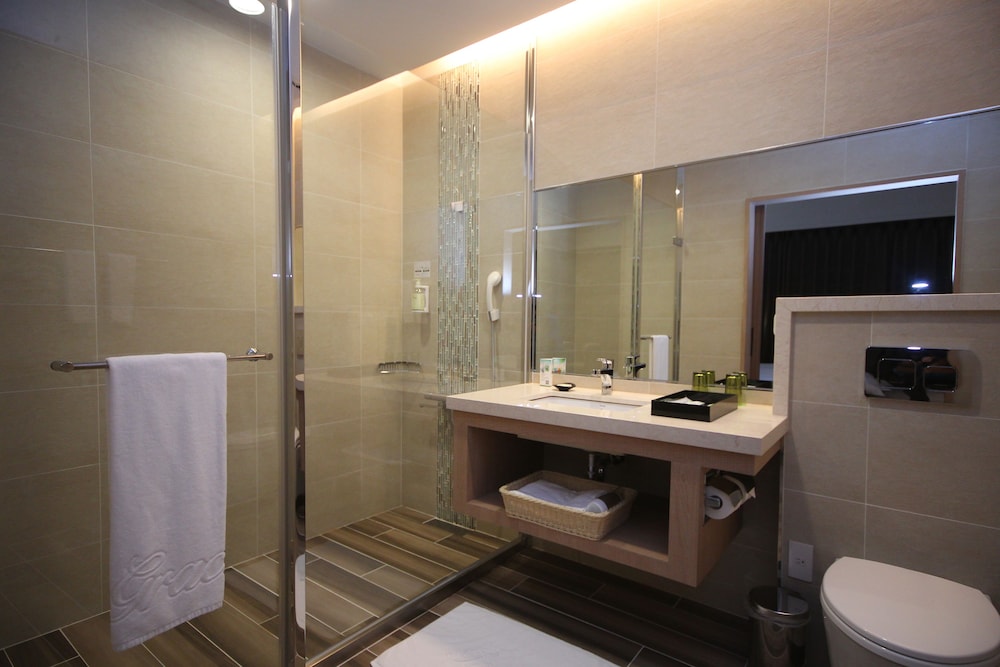 GRACE HOTEL 27/27