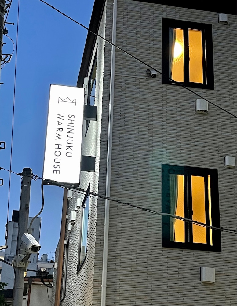 Shinjuku Warm House 4/50