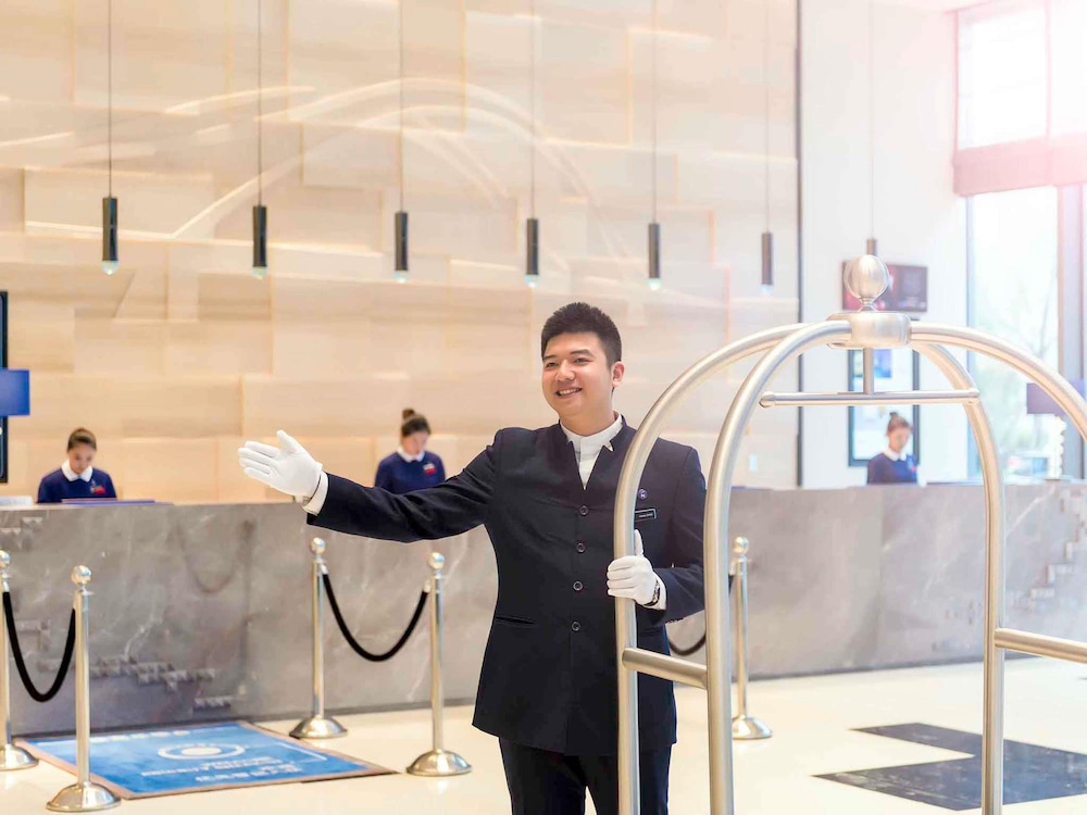 Novotel Ningbo East 8/76