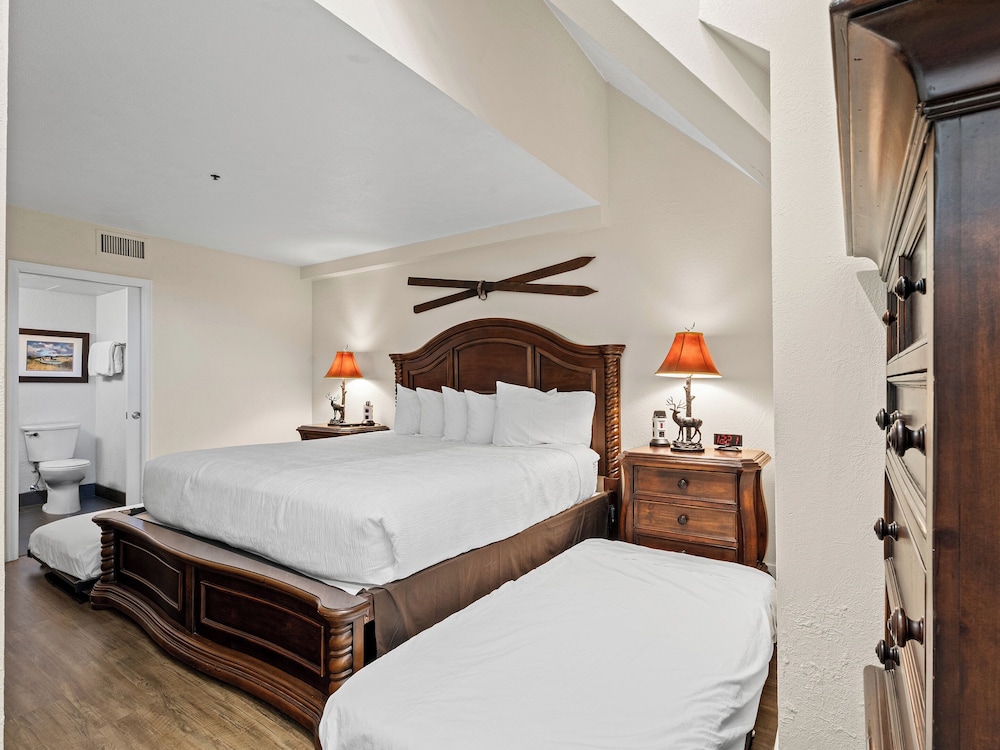 4 BEDROOMS, PENTHOUSE