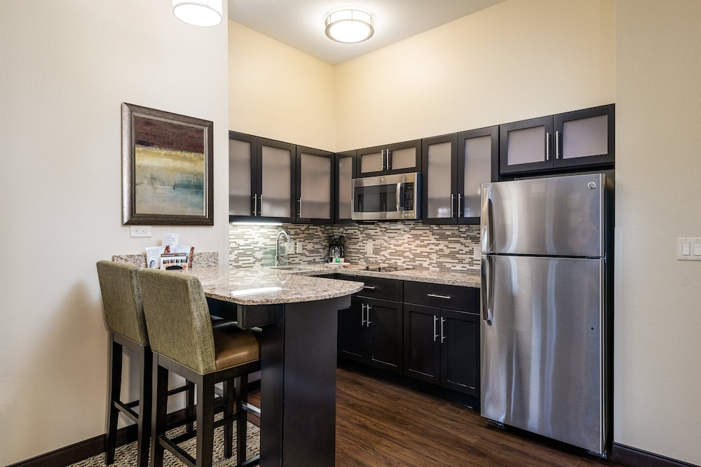 STAYBRIDGE SUITES EAU CLAIRE - ALTOONA 51/67