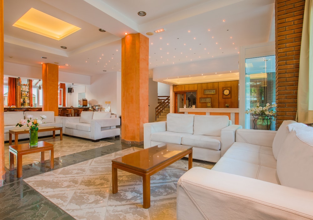 Pavlos Hotel 40/51