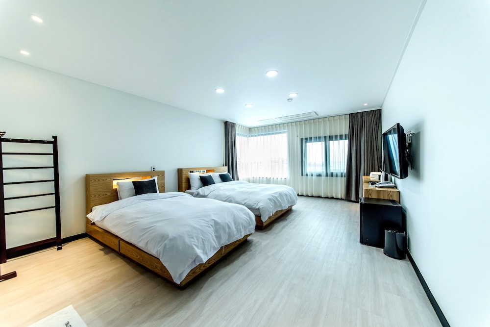 Nine Boutique Hotel 30/67