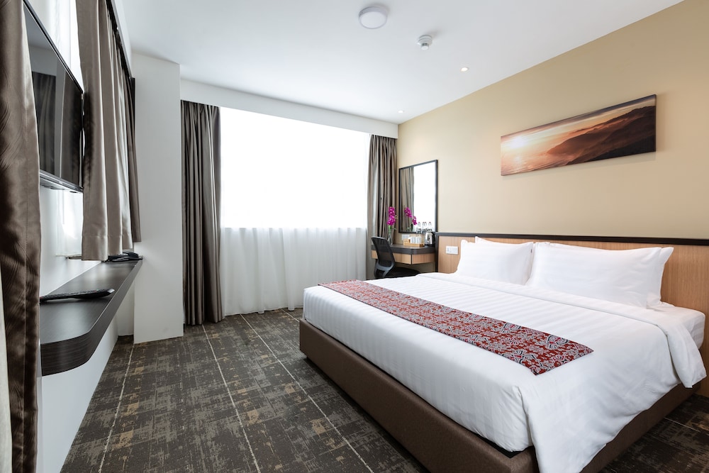 HOTEL 7 SURIA 23/40