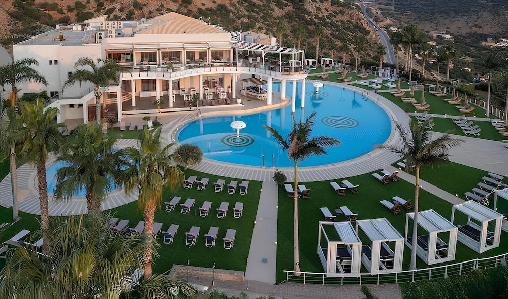 THE NOVERIAN Scenic Crete 5* Hilltop Villa Resort & Spa in MALIA