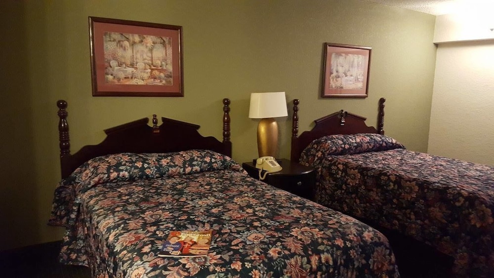 River Valley Inn and Suites 30/42