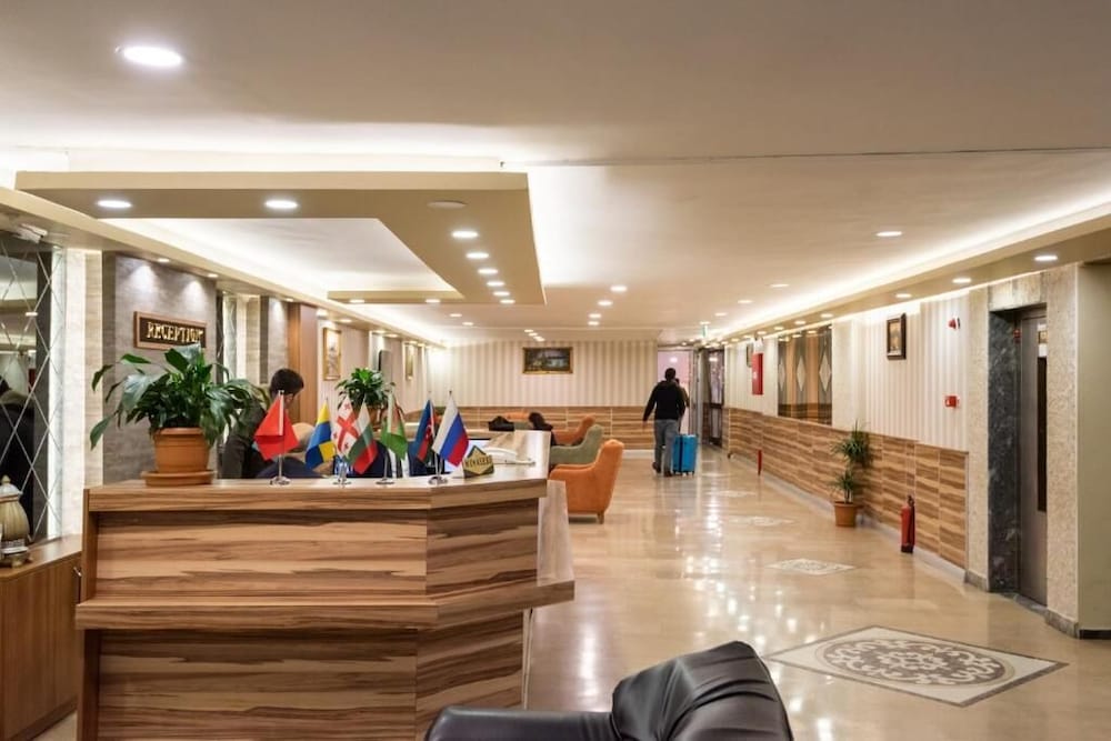 Dinar Hotel 3/43