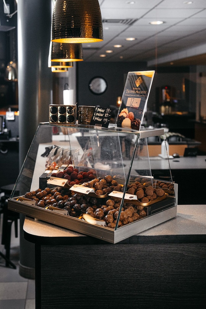 Hotell Björken 19/51