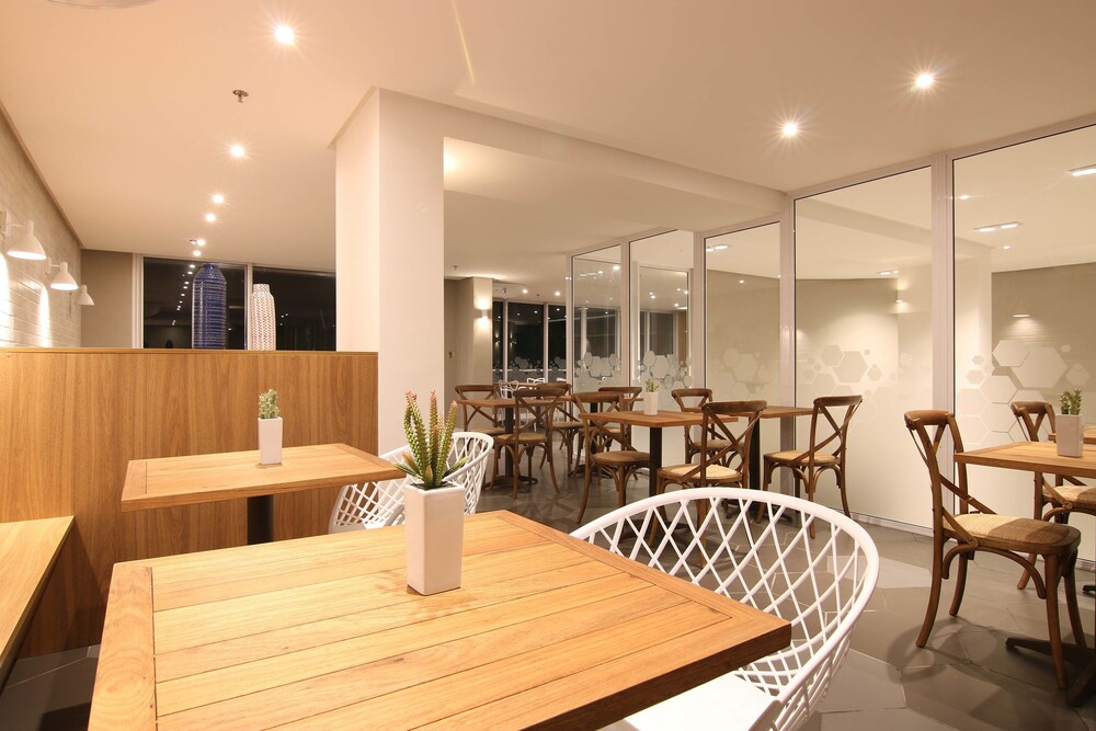 Hotel Bossa Nova Cabo Frio 37/48