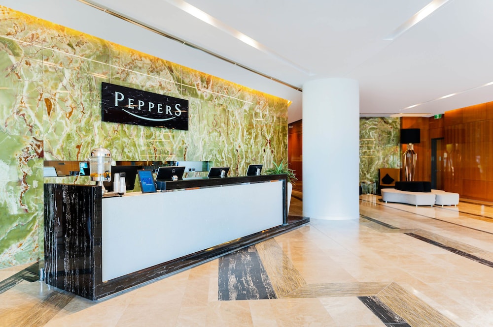 Peppers Broadbeach 7/68