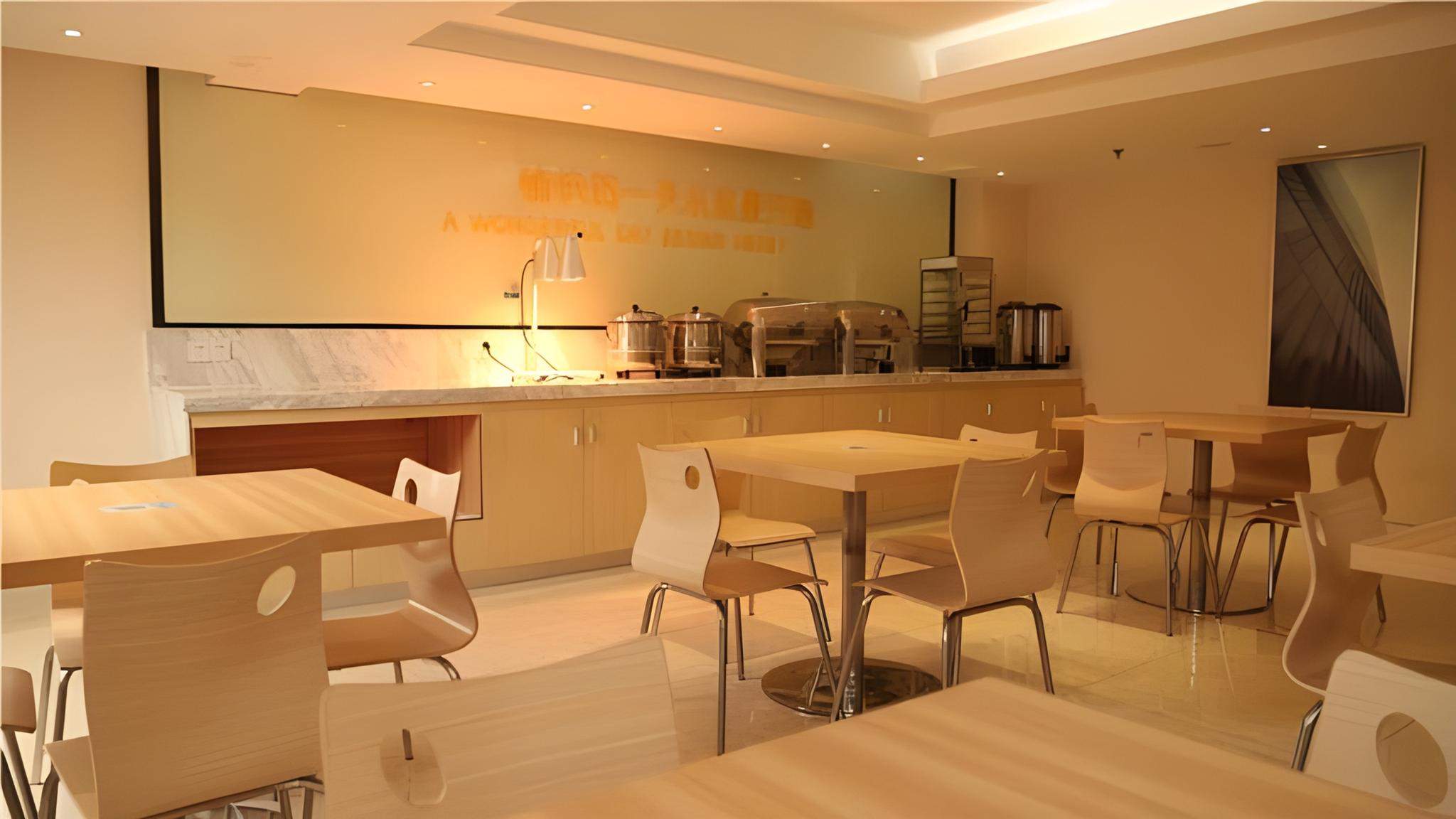City Comfort Inn(Guangzhou Jiao Kou Metro Station) 36/42