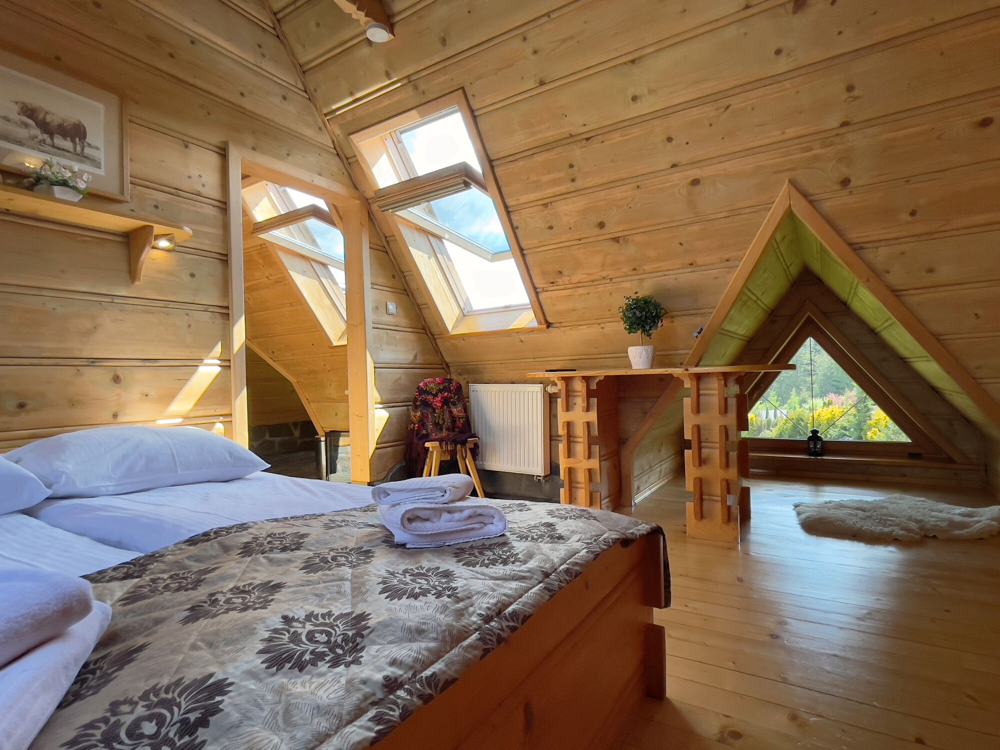 2 BEDROOMS, COMFORT, BALCONY